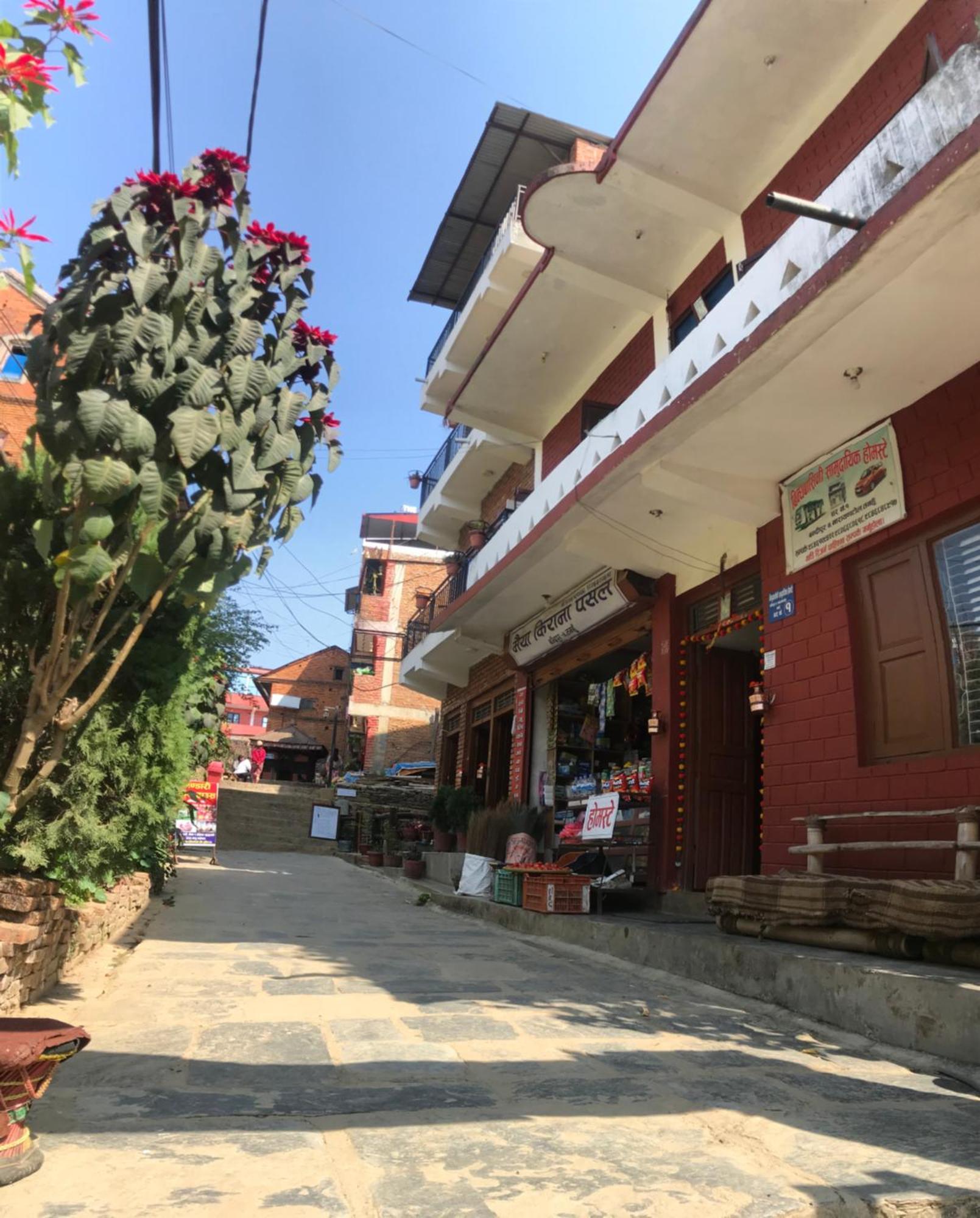 Shristi Hotel & Lodge 반디푸르 외부 사진